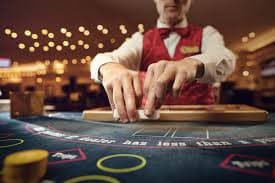 BandarQ live dealer table on rtp kingdomtoto showing card dealt and hand settlement